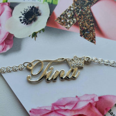 Necklace name silver 925 assay value with white cubic zirconia and a crown