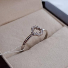 Срібна каблучка квітка з фіанітом тонка