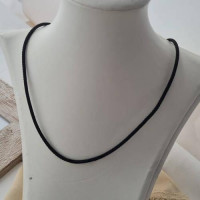 Шнурок джгут чорний зі срібною застібкою з чорнінням на шию