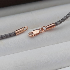 Шнурок жгут із золотою застібкою на шию сірий