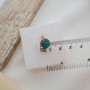 Каблучка золота з натуральним каменем зеленим агатом класична 3.94