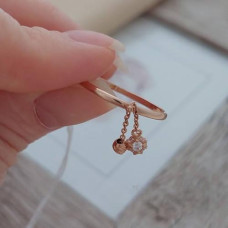 Каблучка золота тонка з підвісками кульками та білими круглими фіанітами