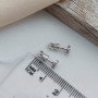 Сережки вкрутки з білого золота з білими круглими фіанітами