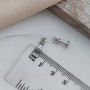 Сережки вкрутки з білого золота з білими круглими фіанітами