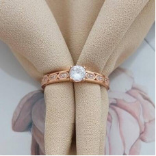 Каблучка золота з білими круглими фіанітами та орнаментом