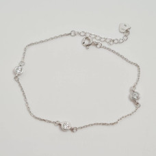 Браслет срібний тонкий ланцюжок з підвісками білими фіанітами