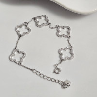 Браслет срібний клевер з білими круглими фіанітами