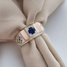 Срібний чоловічий перстень з каменем та золотом