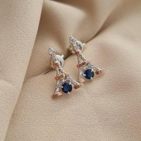 Сережки пусети срібні сережки Ейфелева вежа із золотом та цирконами